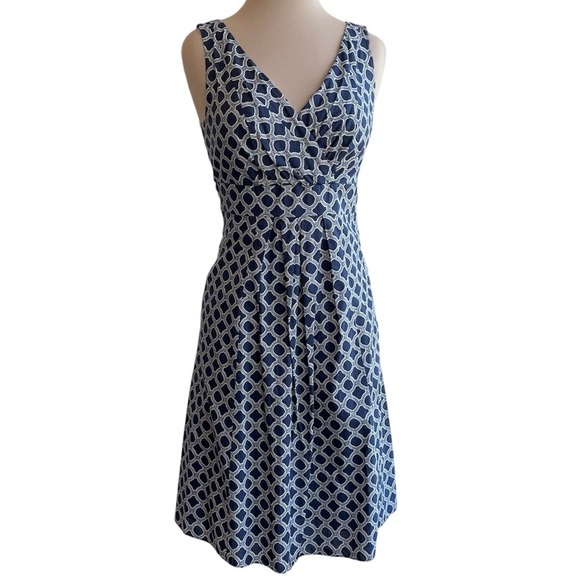 Land's End Blue/White Geometric Sleeveless V-Neck Dress NWT, Size 2 - Picture 1 of 10